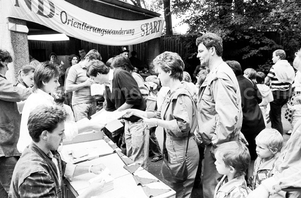 GDR photo archive: unbekannt - ND Wanderung 24.