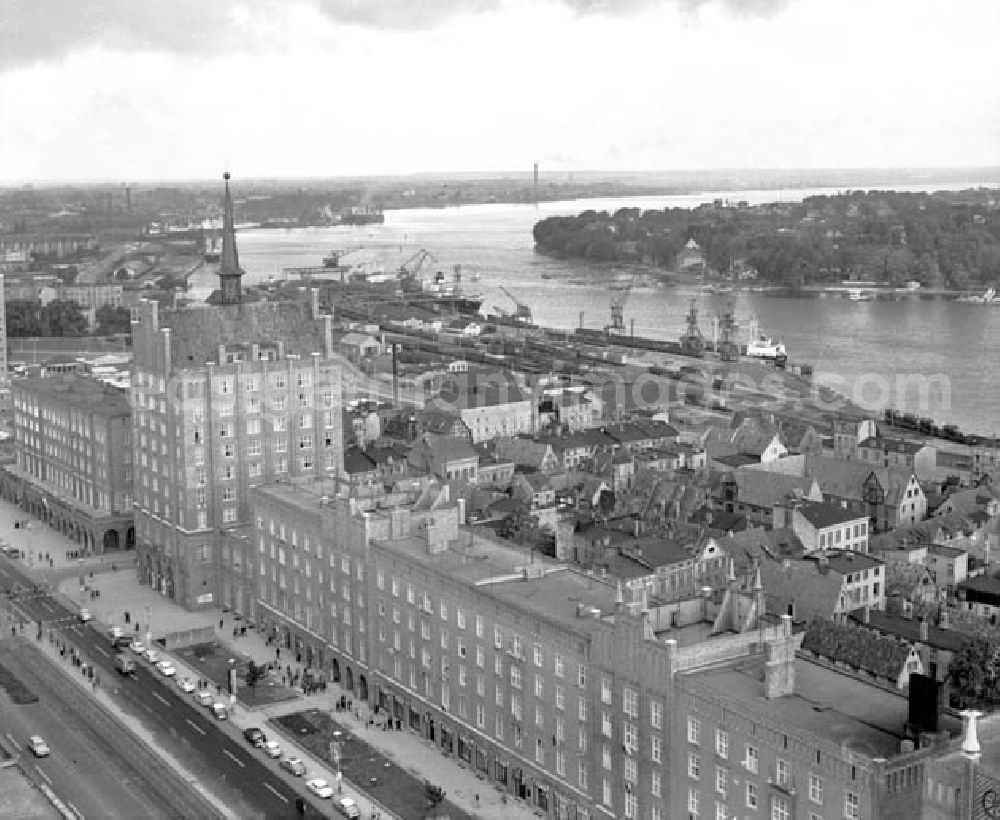 GDR photo archive: Rostock - 10.07.-17.