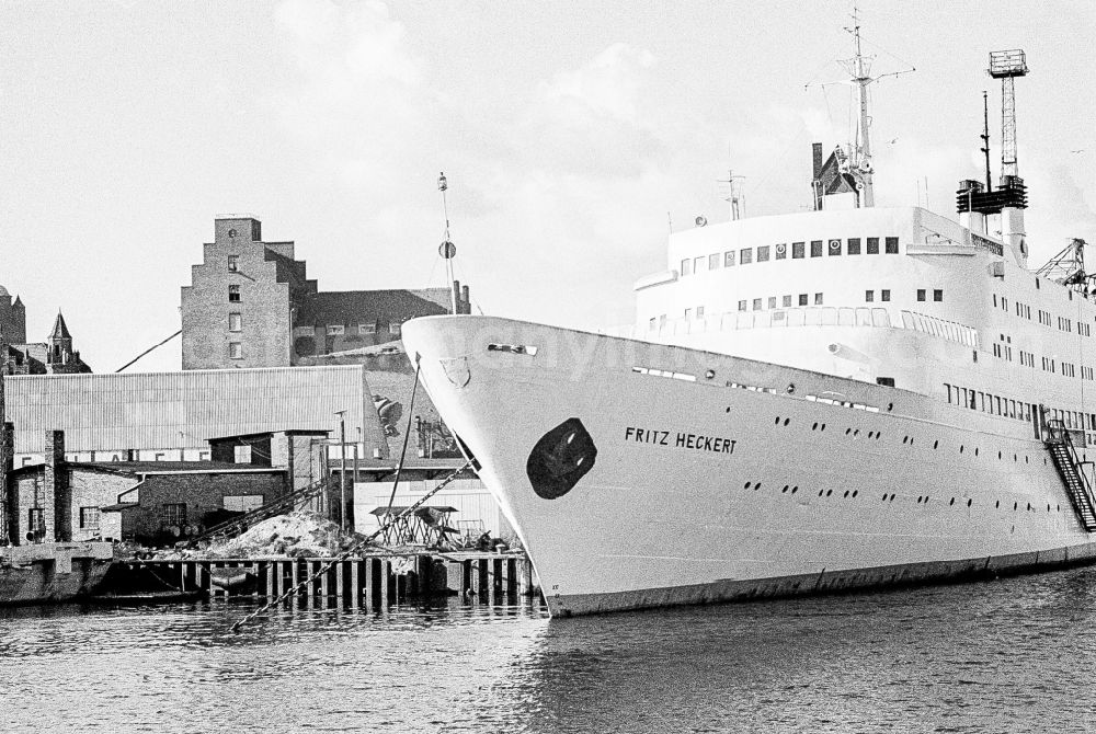 GDR picture archive: Rostock - Port berth of the passenger ship Fritz Heckert of the VEB Deutsche Seereederei in the district of Warnemuende in Rostock, Mecklenburg-Vorpommern in the area of the former GDR, German Democratic Republic