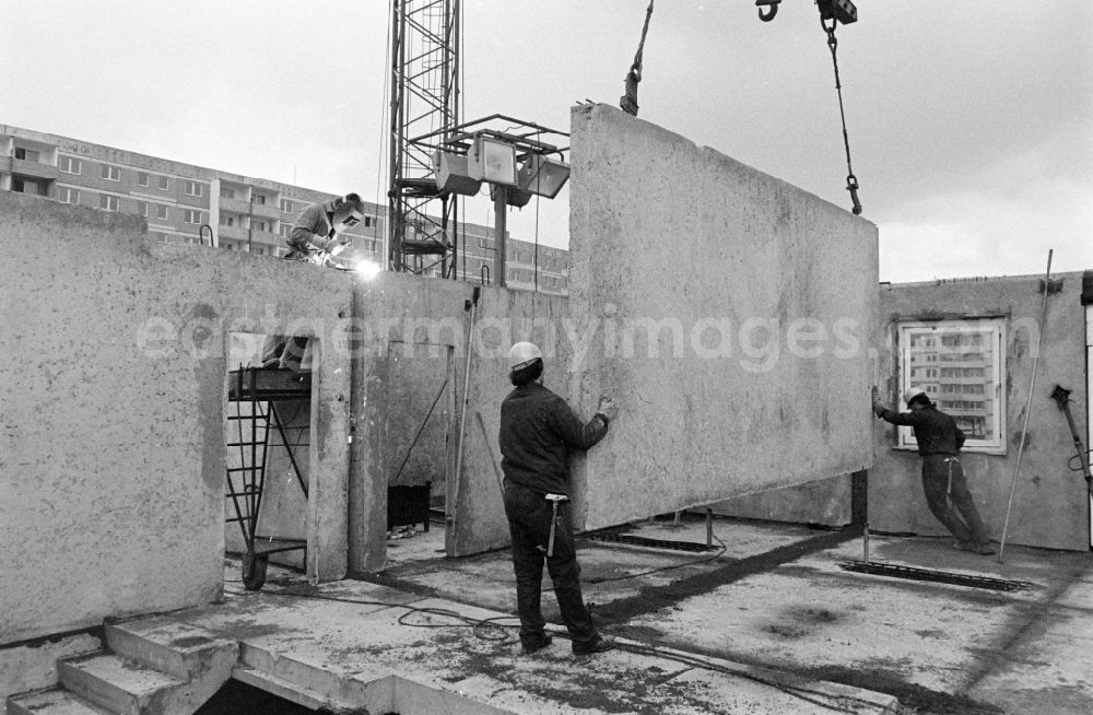 GDR image archive: Berlin - Construction site of an industrially manufactured prefabricated housing estate in the Marzahn district of East Berlin in the territory of the former GDR, German Democratic Republic