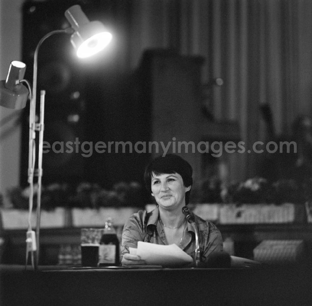 GDR image archive: Berlin - Portrait of Aljonna Moeckel, translator and writer, at the literature ball in the city library on Breite Strasse in Berlin in the territory of the former GDR, German Democratic Republic