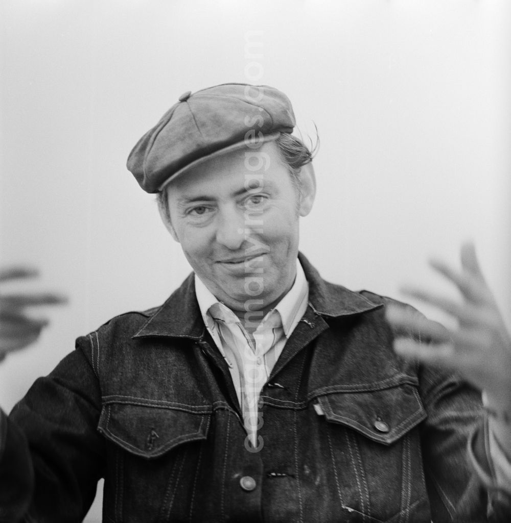 GDR image archive: Berlin - Friedrichshain - The German actor Rolf Ludwig (born Rolf Erik Ludewig), 1925-1999, was one of the most popular and versatile mime the GDR