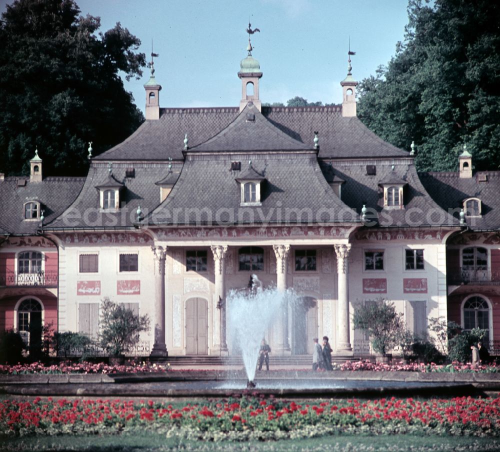 GDR image archive: Dresden - Pillnitz Castle on August-Boeckstiegel-Strasse in the district of Pillnitz in Dresden, Saxony in the territory of the former GDR, German Democratic Republic