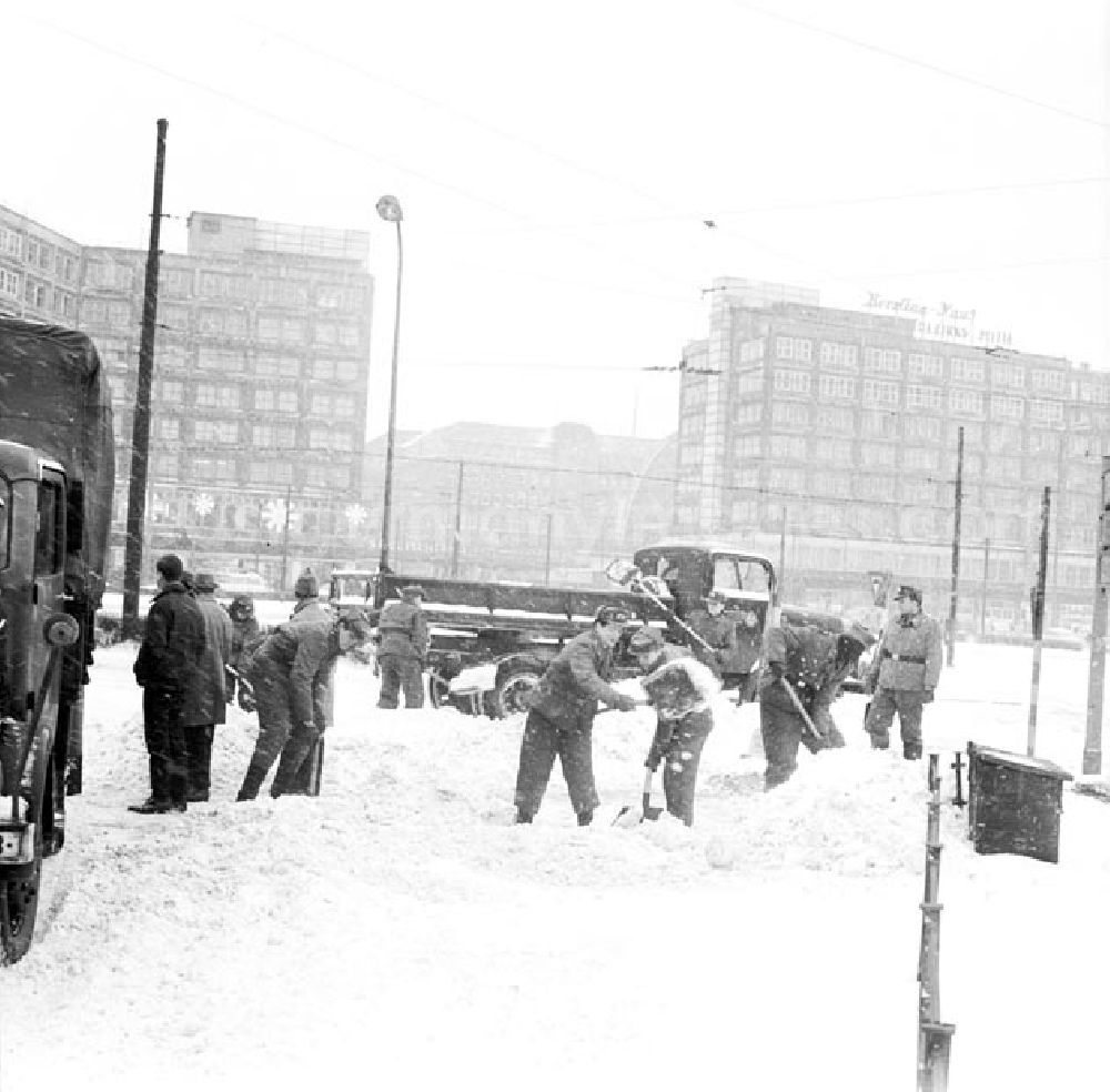 GDR picture archive: Berlin - 10.