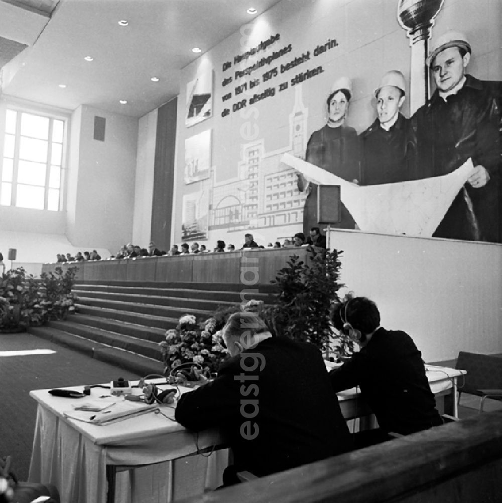 GDR image archive: Berlin - Berlin 17./18. April 1969 5. Baukonferenz in Berlin.