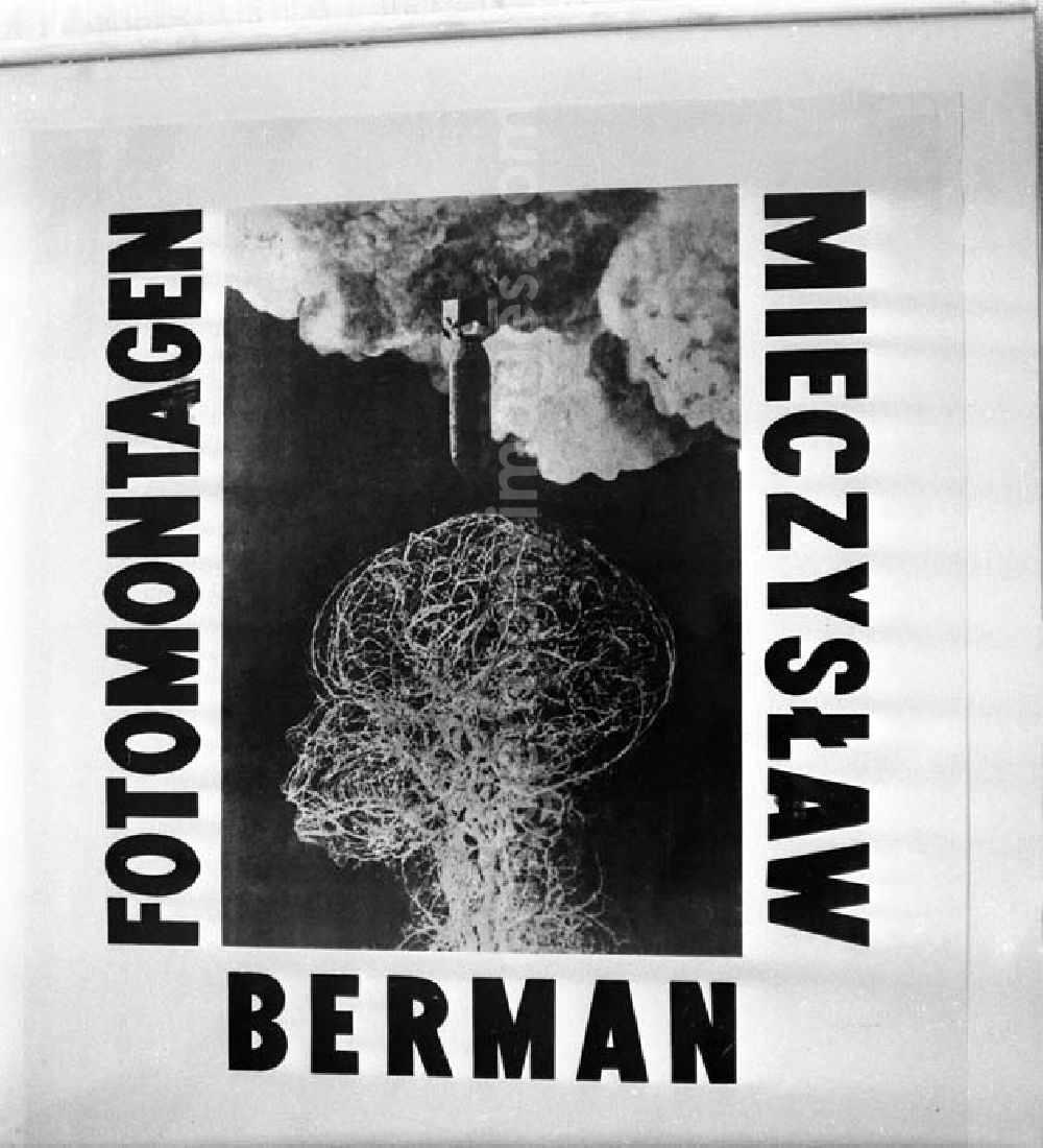 GDR image archive: Berlin - September 1966 Polnische Fotomontage Miczislaw Bermann; Ausstellung Berlin