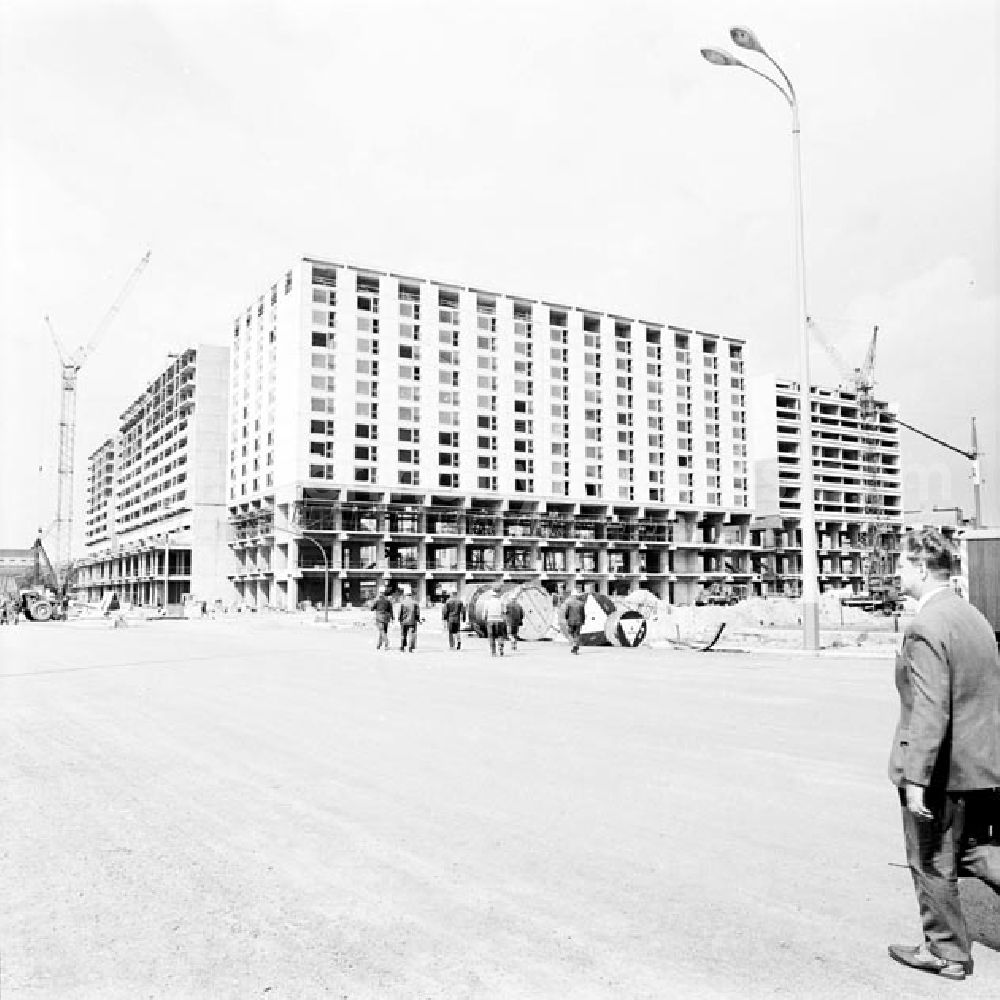 GDR picture archive: Berlin - August 1969 Spandauer- Ecke Liebknechtstr. in Berlin
