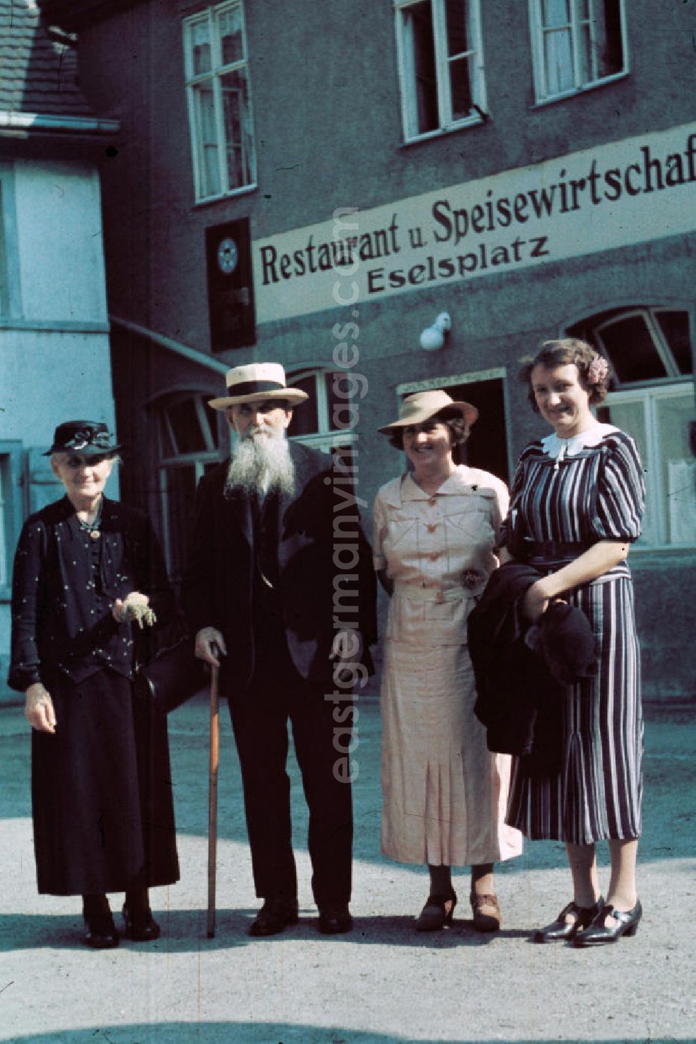 GDR photo archive: Merseburg - Spaziergang durch Merseburg. Walk in Merseburg.