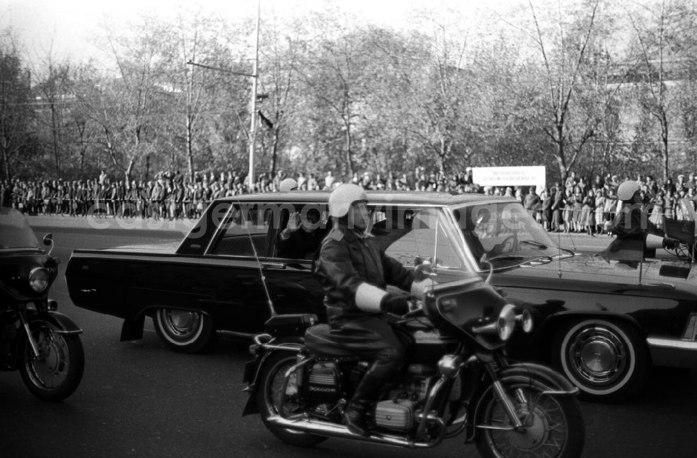 GDR image archive: Moskva - Moskau - State ceremony and reception of Erich Honecker and the government delegation of the GDR in Moskva - Moscow in Russia - formerly the Soviet Union