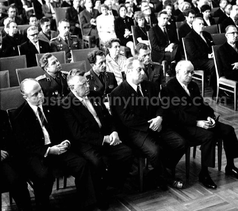 GDR picture archive: Berlin - September 1969 Festsitzung der Stadtverodnetenversammlung zum 2