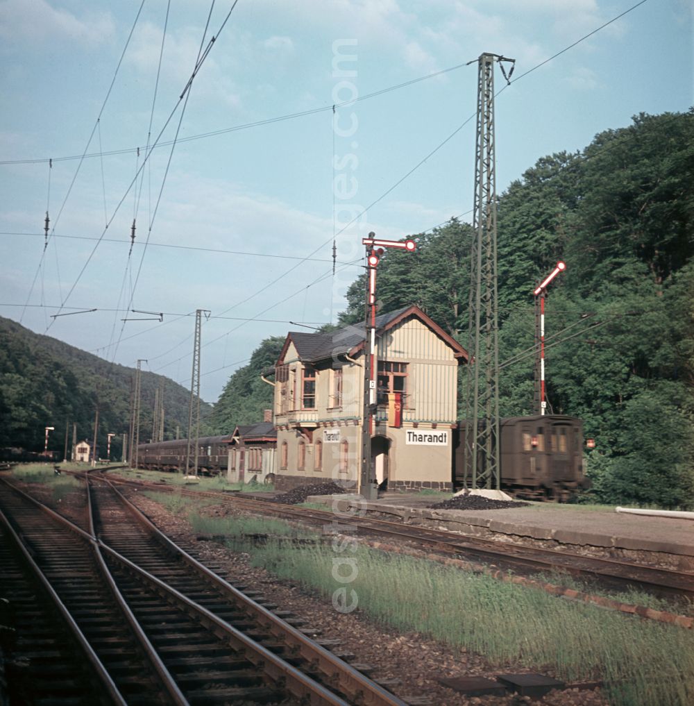 GDR image archive: Tharandt - Signal box of the Deutsche Reichsbahn at the station of the small Saxon town of Tharandt in the territory of the former GDR, German Democratic Republic