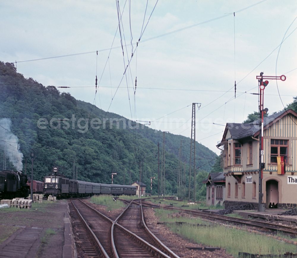 GDR image archive: Tharandt - Signal box of the Deutsche Reichsbahn at the station of the small Saxon town of Tharandt in the territory of the former GDR, German Democratic Republic