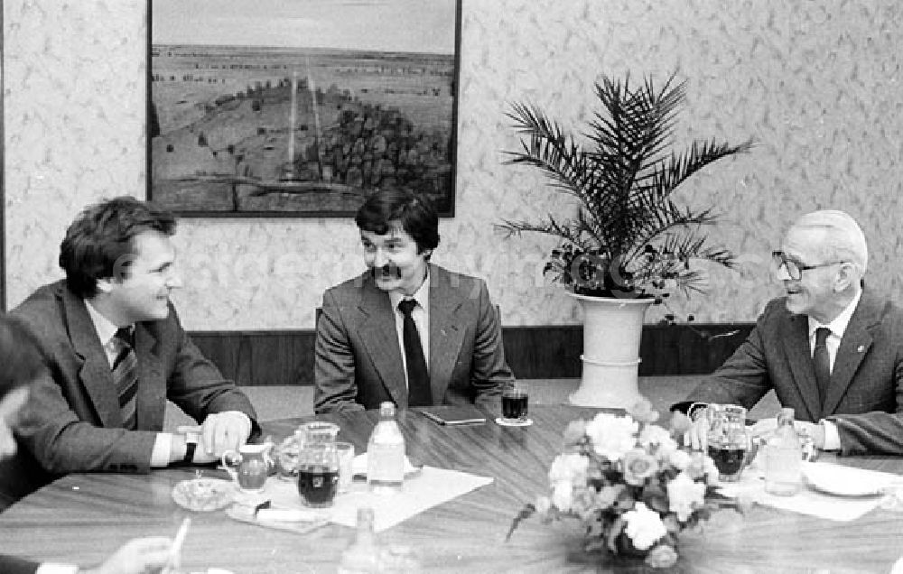 : 25.11.1986 Stoph empfängt polnische Minister für Jugendfragen Umschlagnr.: 1272