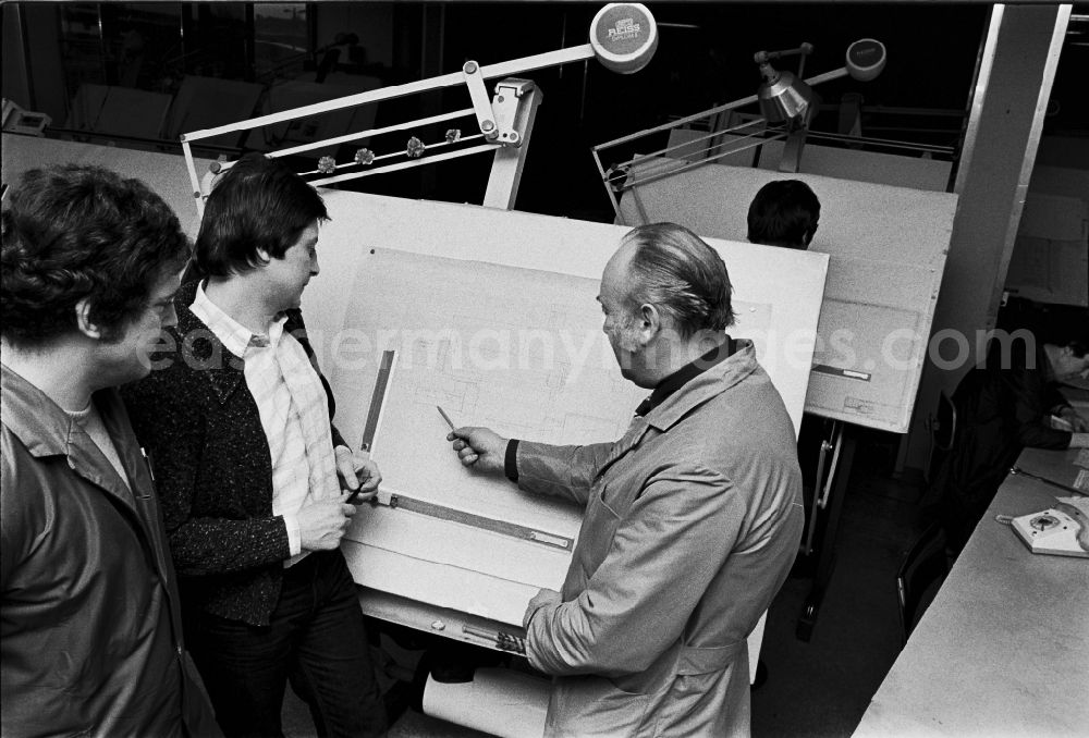 GDR photo archive: Chemnitz - Karl-Marx-Stadt - Technical draftsman at the drawing board in the development department at VEB Germania in Chemnitz - Karl-Marx-Stadt, Saxony in the territory of the former GDR, German Democratic Republic