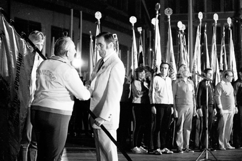 GDR image archive: Leipzig - Gymnastics and Sports Festival Spartakiade in Leipzig in the state Saxony on the territory of the former GDR, German Democratic Republic