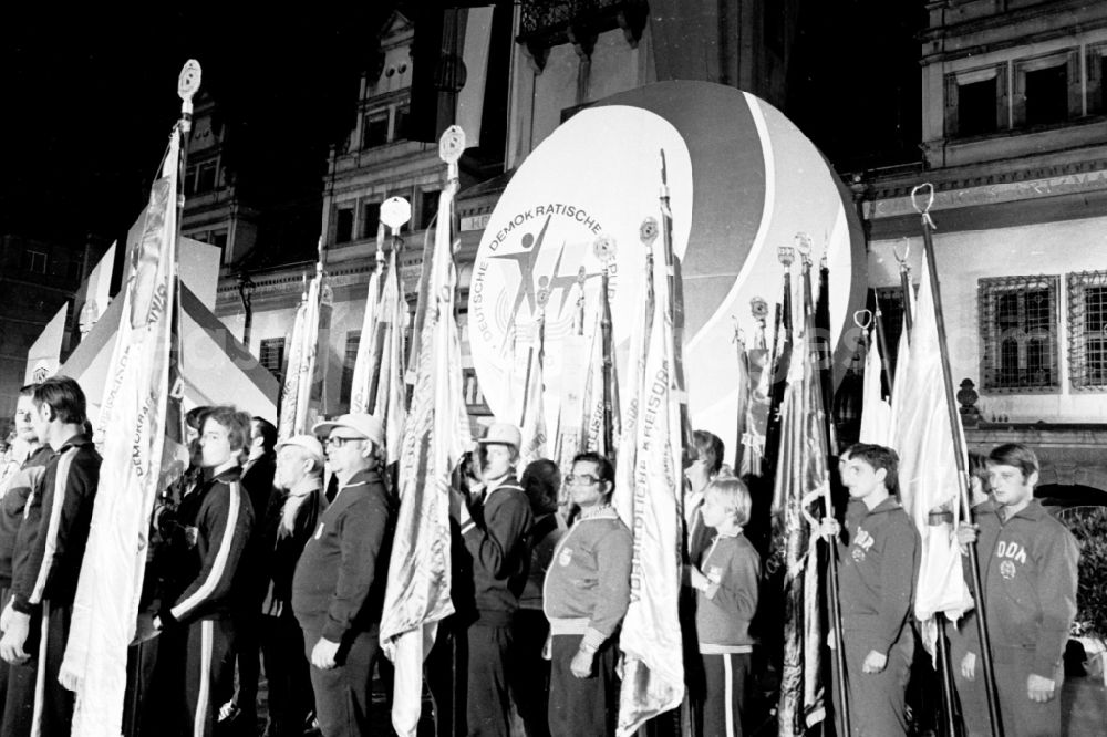 GDR photo archive: Leipzig - Gymnastics and Sports Festival Spartakiade in Leipzig in the state Saxony on the territory of the former GDR, German Democratic Republic