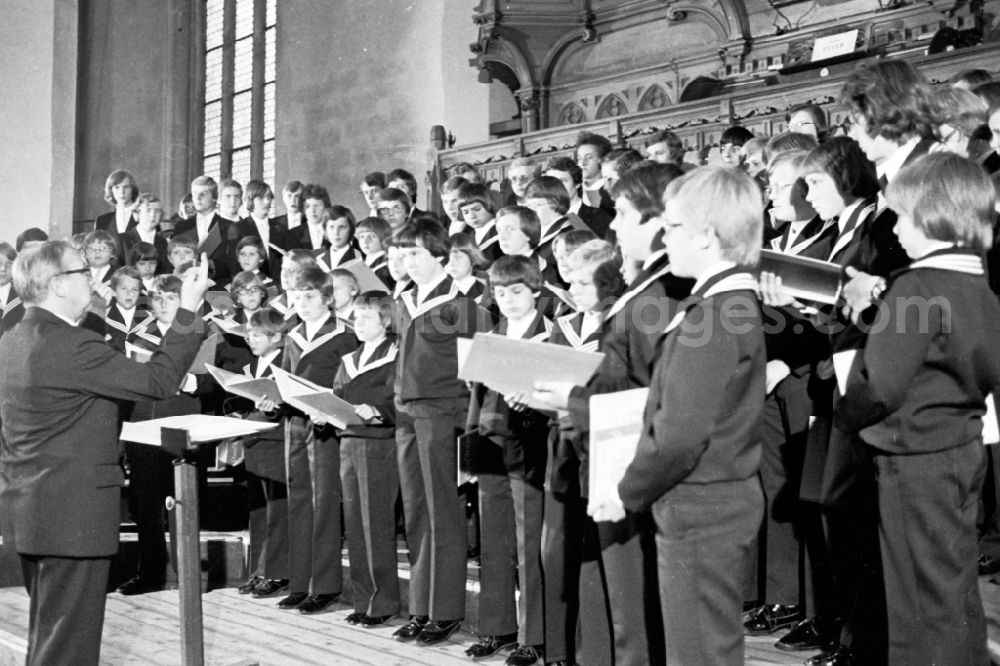 GDR image archive: Leipzig - Gymnastics and Sports Festival Spartakiade in Leipzig in the state Saxony on the territory of the former GDR, German Democratic Republic