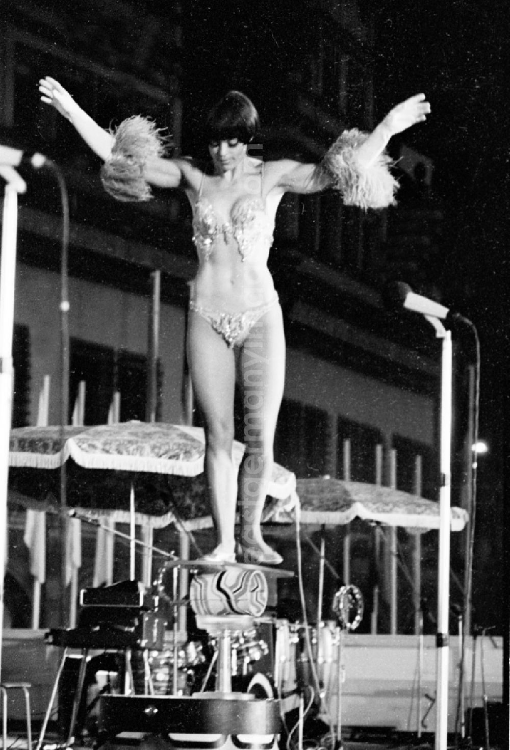 GDR image archive: Leipzig - Gymnastics and Sports Festival Spartakiade in Leipzig in the state Saxony on the territory of the former GDR, German Democratic Republic