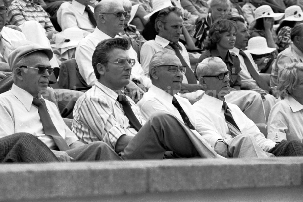 GDR image archive: Leipzig - Gymnastics and Sports Festival Spartakiade in Leipzig in the state Saxony on the territory of the former GDR, German Democratic Republic