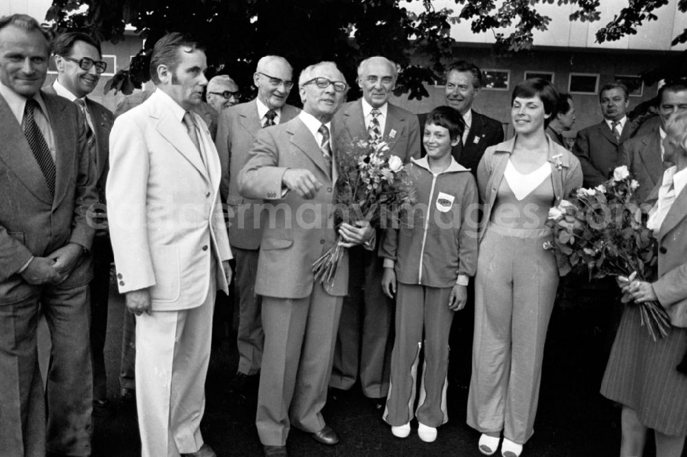 GDR image archive: Leipzig - Gymnastics and Sports Festival Spartakiade in Leipzig in the state Saxony on the territory of the former GDR, German Democratic Republic