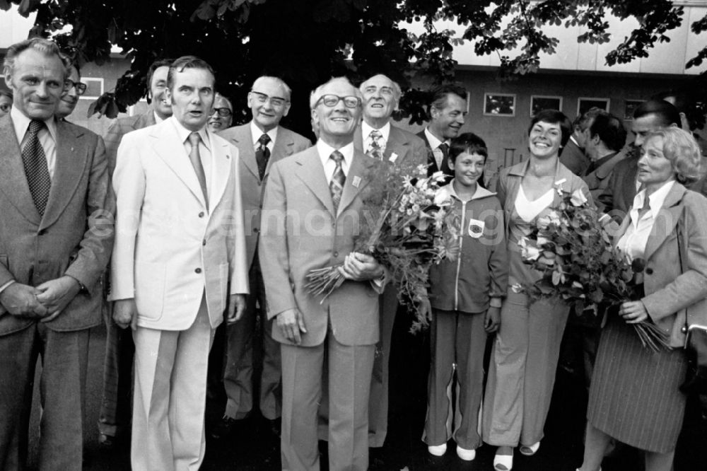 GDR photo archive: Leipzig - Gymnastics and Sports Festival Spartakiade in Leipzig in the state Saxony on the territory of the former GDR, German Democratic Republic