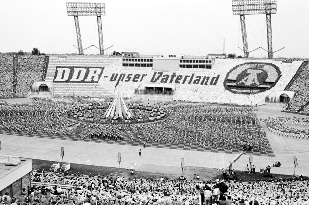 Leipzig: Gymnastics and Sports Festival Spartakiade in Leipzig in the state Saxony on the territory of the former GDR, German Democratic Republic