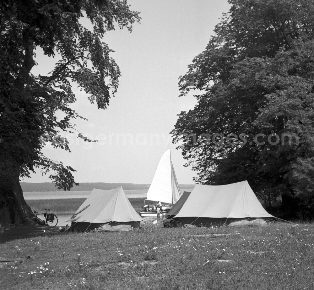 GDR image archive: Berlin - Bank area and water surface of the Dahme at the street Seebad Wendenschloss in the district of Koepenick in Berlin East Berlin in the territory of the former GDR, German Democratic Republic