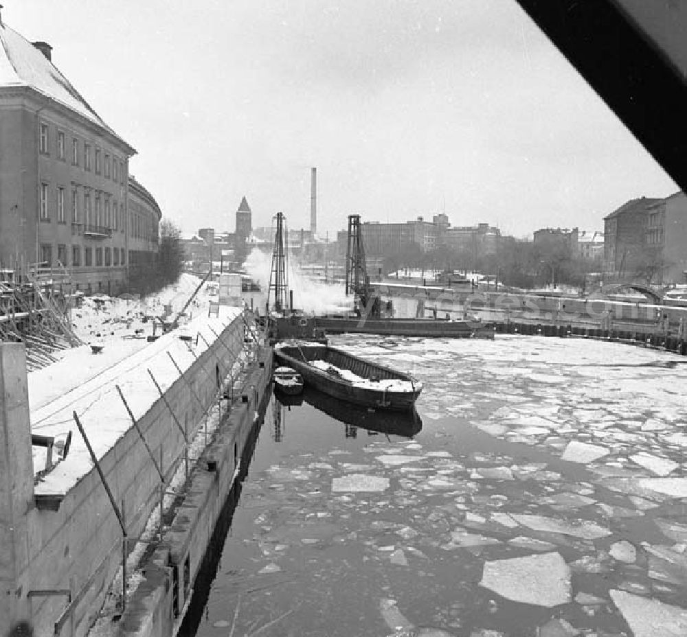 Berlin: Umschlagsnr.: 1966-54