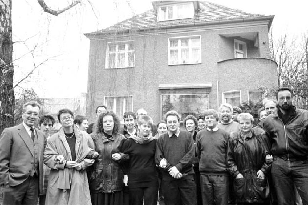 GDR picture archive: Berlin - PDS Weißensee 11.1.1994 Umschlagsnr.: 1994-1