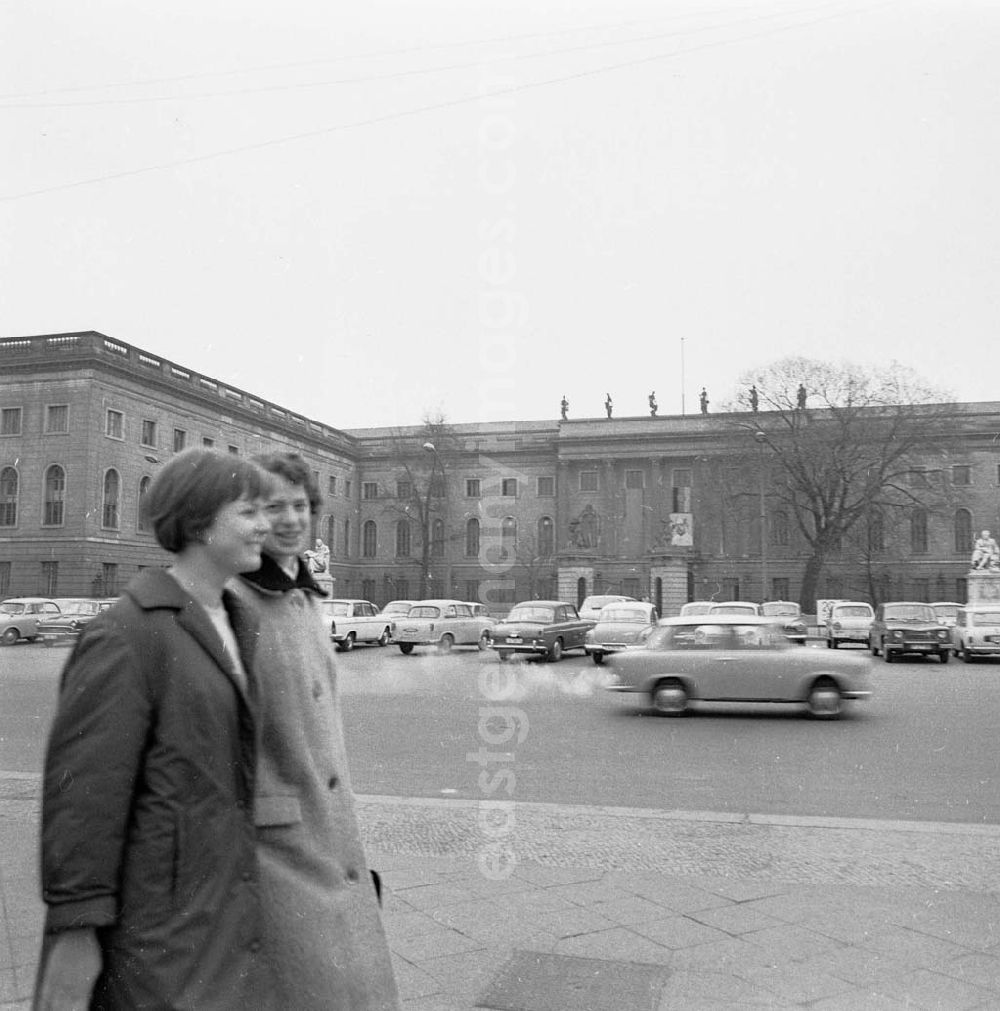 GDR picture archive: Berlin - Umschlagsnr.: 1966-136