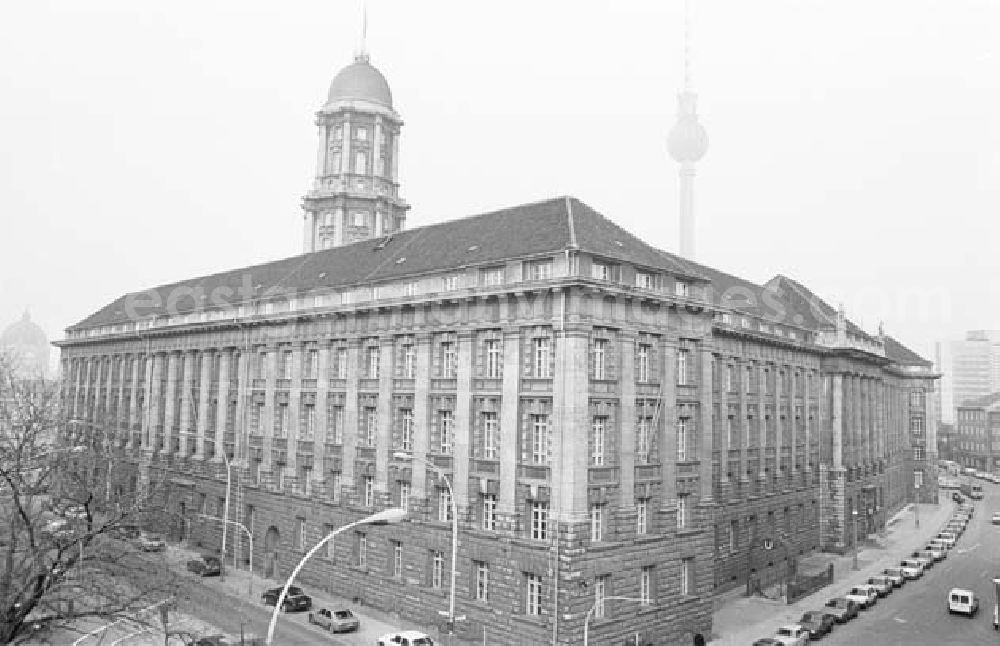 GDR photo archive: Berlin - Umschlagsnr.: 1993-74