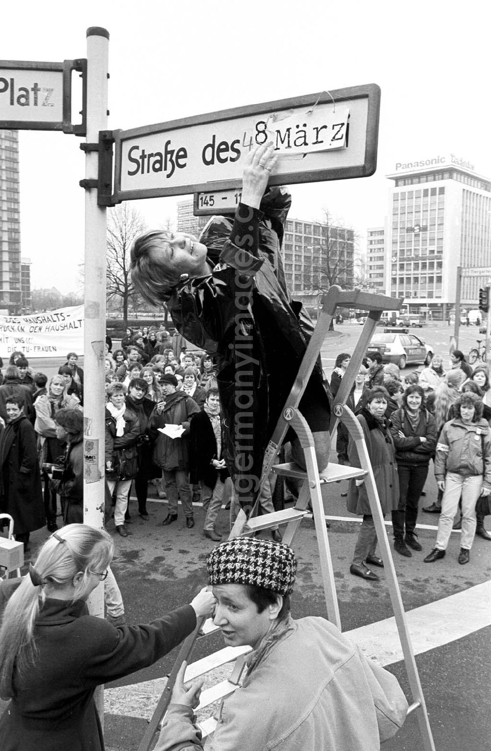 GDR photo archive: Berlin - Umschlagsnr.: 1994-54a