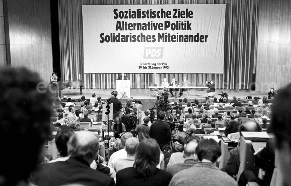 GDR photo archive: Berlin - 3. Parteitag der PDS 01.