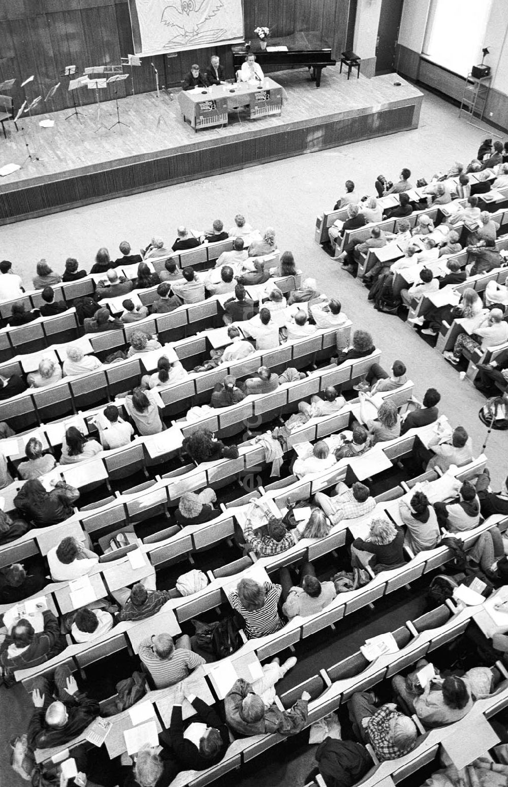 GDR image archive: Berlin - Volksuni 93 in der Humboldt-Universität 29.