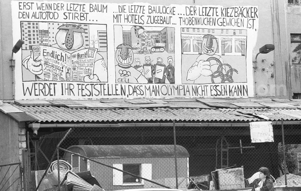 GDR photo archive: Berlin - Umschlagsnr.: 1993-174 (a)