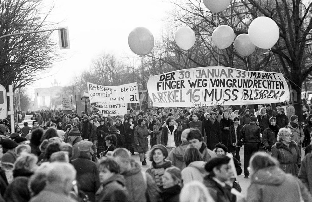 GDR photo archive: Berlin - Umschlagsnr.: 1993-42 (b)