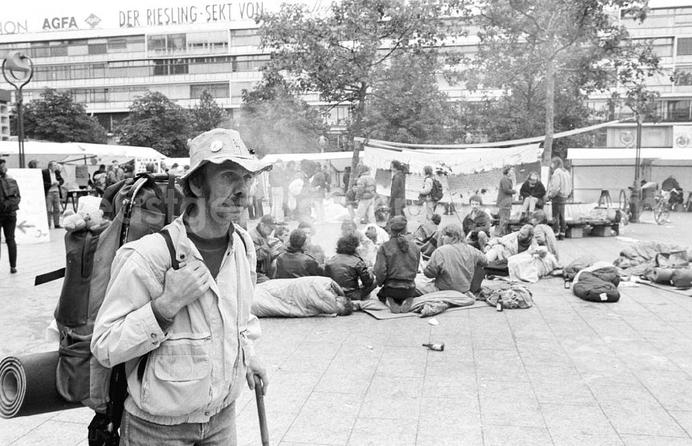 GDR photo archive: Berlin - Umschlagsnr.: 1993-177 (b)