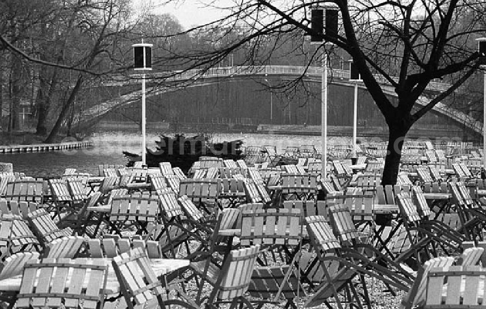 GDR picture archive: Berlin - Treptow - 30.