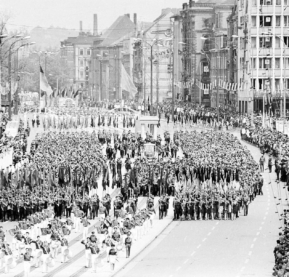 Chemnitz (Sachsen): 1967 VIII. Parlament der Freien Deutschen Jugend (FDJ) in Karl-Marx-Stadt, heute Chemnitz (Sachsen)