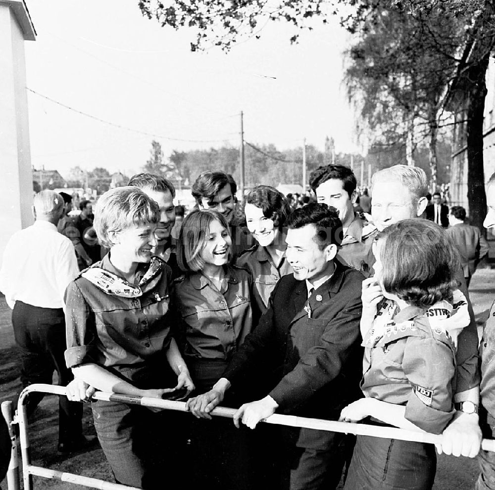 Chemnitz (Sachsen): 1967 VIII. Parlament der Freien Deutschen Jugend (FDJ) in Karl-Marx-Stadt, heute Chemnitz (Sachsen)