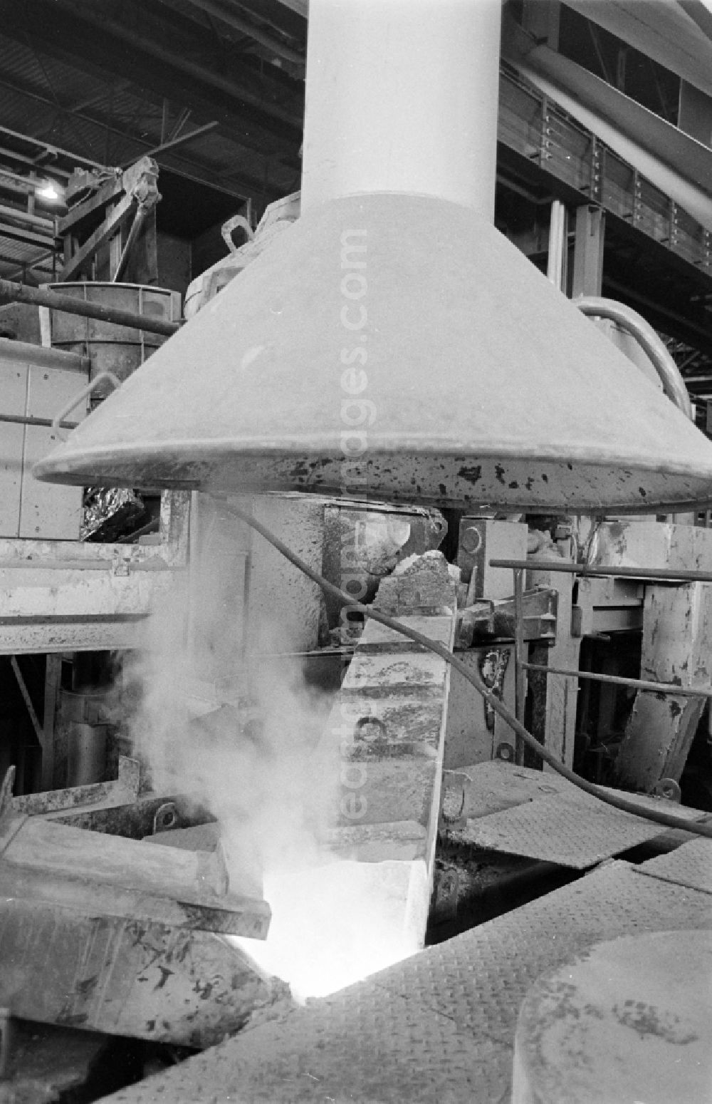 GDR picture archive: Hettstedt - Production facility rolling mill in Hettstedt, Saxony-Anhalt in the territory of the former GDR, German Democratic Republic