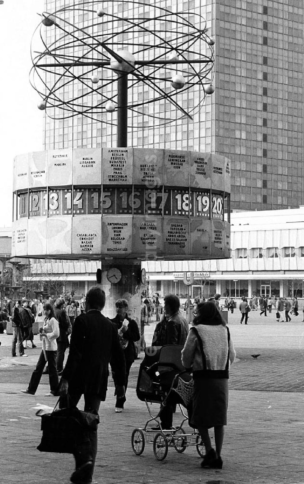 Alexanderplatz/ Berlin-Mitte: 06.