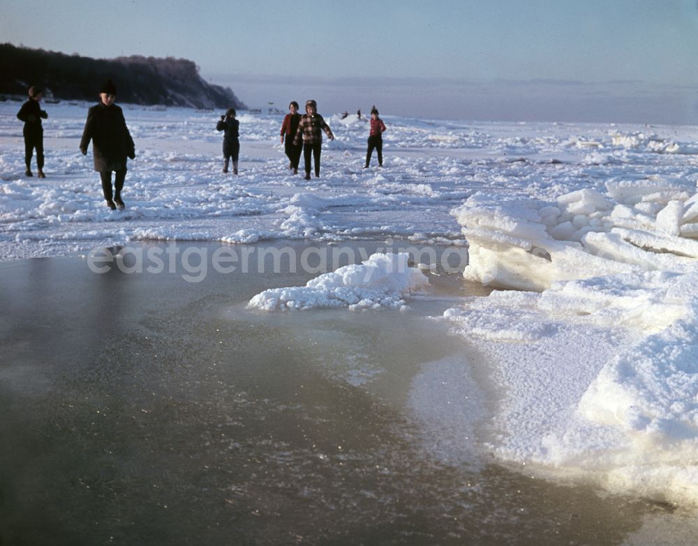 GDR photo archive: Zingst - View over the icy Strelasund to the skyline of the city of Stralsund, Mecklenburg-Vorpommern in the area of the former GDR, German Democratic Republic