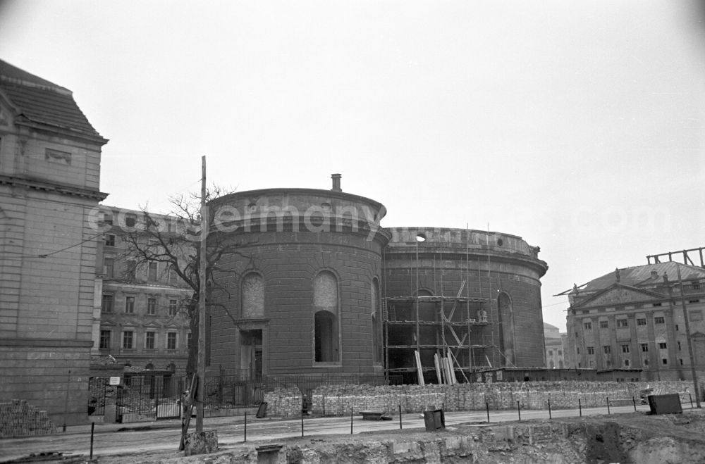 Berlin: Destroyed St. Hedwig's Cathedral on Bebelplatz in the Mitte district of East Berlin in the territory of the former GDR, German Democratic Republic