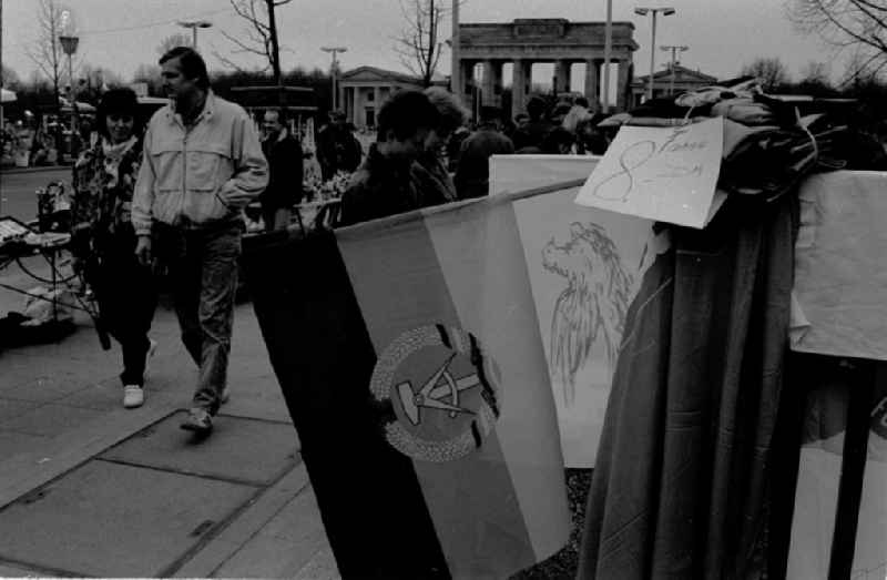 DDR-Fahne am Pariser Platz



Umschlagnummer: 7311