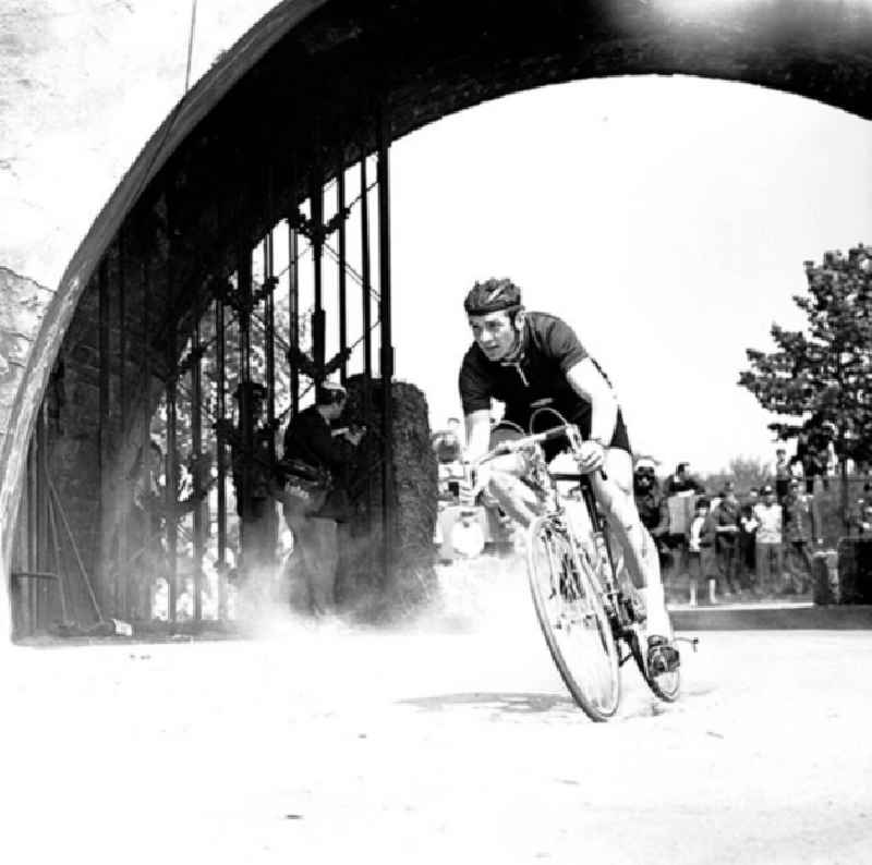 18.05.1967

9. Etappe Leipzig-Halle/ Einzelzeitfahren  4