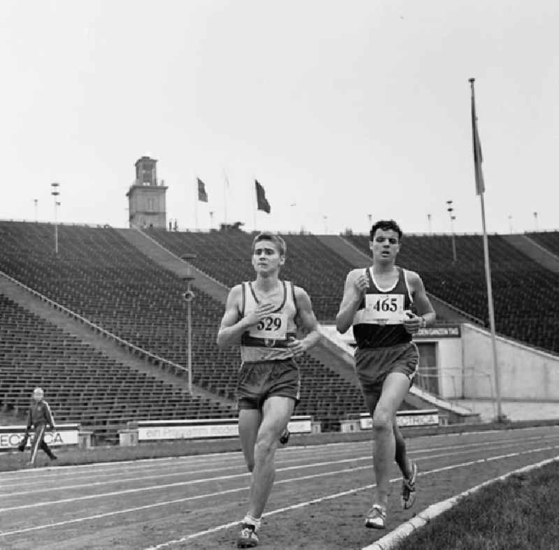 1967

Bezirksjugendspartakiade in Leipzig

Umschlagnr.: 92