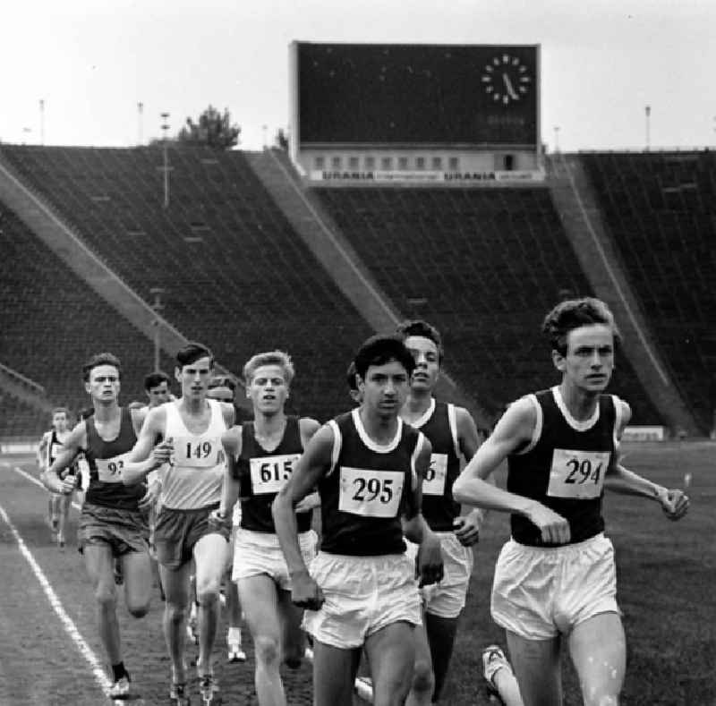 1967

Bezirksjugendspartakiade in Leipzig

Umschlagnr.: 92