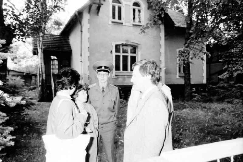 Übergabe von Häusern der Sowjetarmee an die Stadt Beelow