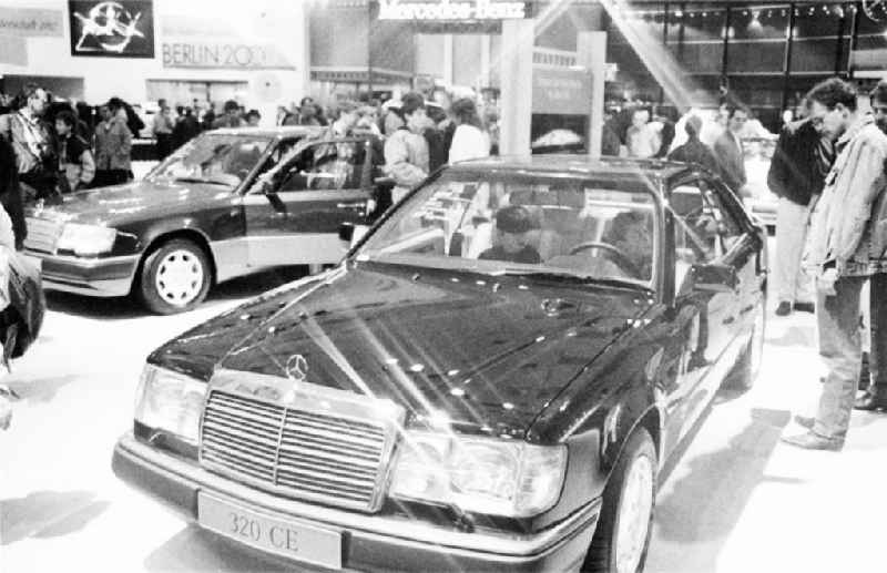 IAA `92 am Funkturm Berlin
09.1